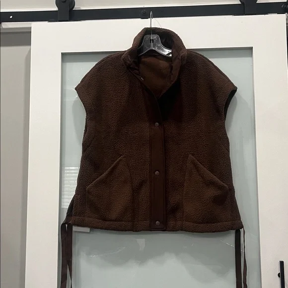 Movement Scout It Out Vest Oversized Vest Jacket, Size Small - Picture 4 of 7